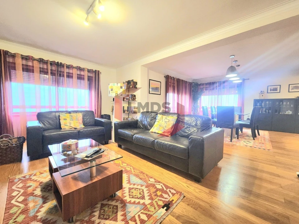 Apartamento T3 para Venda em Mafamude e Vilar do Paraíso Foto 9