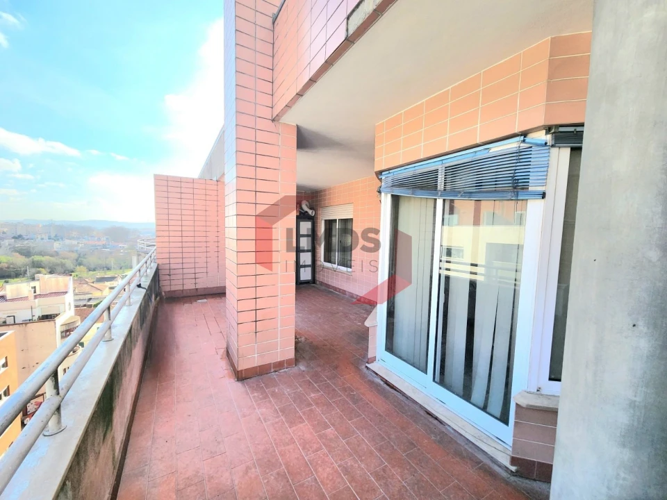 Apartamento T2 para Venda em Rio Tinto Foto 1