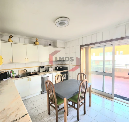 Apartamento T2 para Venda em Rio Tinto Foto 13