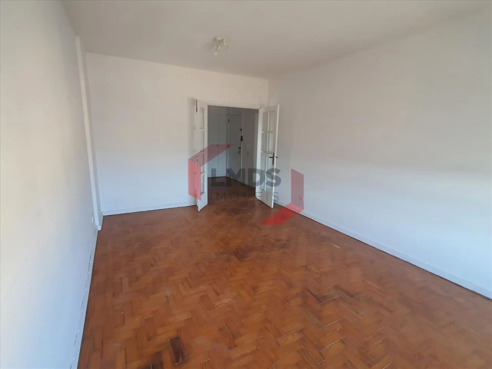 Apartamento T3 para Venda em Vilar de Andorinho Foto 8