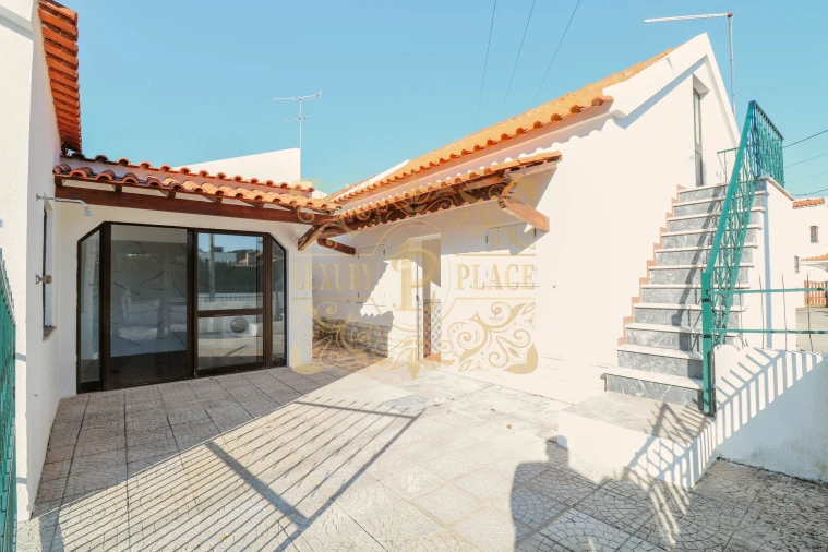 Moradia T2 para Venda em Sesimbra (Castelo) Foto 5