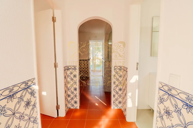 Moradia T2 para Venda em Sesimbra (Castelo) Foto 8