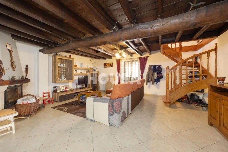 Moradia T3 para Venda em Colmeias e Memória