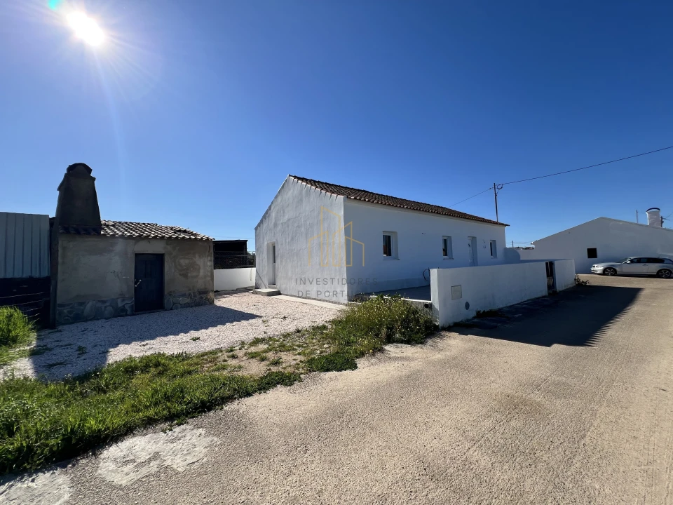 Moradia T3 para Venda em Santiago Maior Foto 18