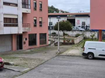 Loja para Venda em Milharado