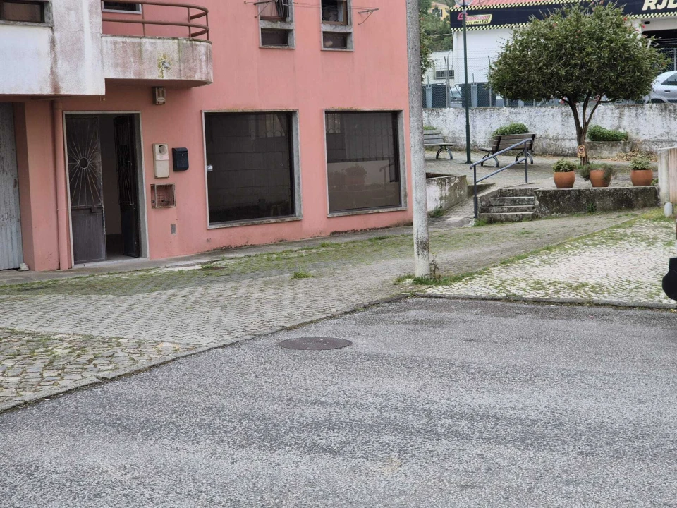 Loja para Venda em Milharado Foto 2