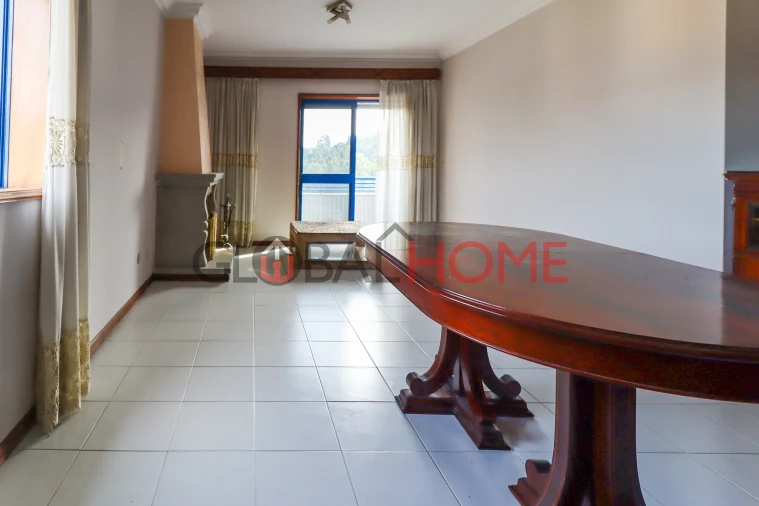 Apartamento T2 para Venda em Fânzeres e São Pedro da Cova Foto 7