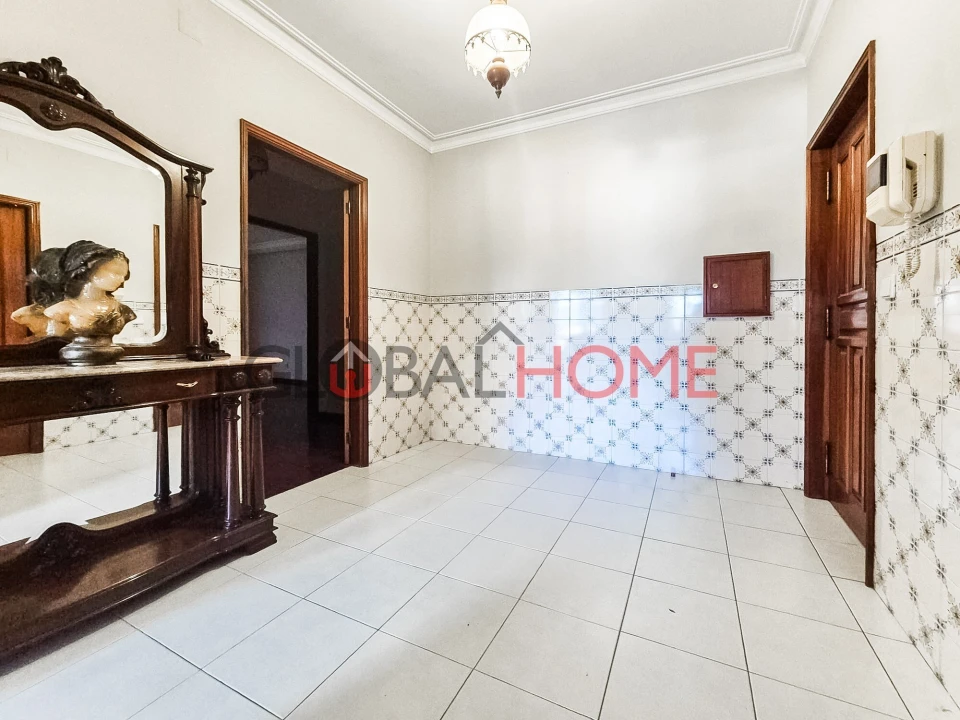 Apartamento T2 para Venda em Fânzeres e São Pedro da Cova Foto 6