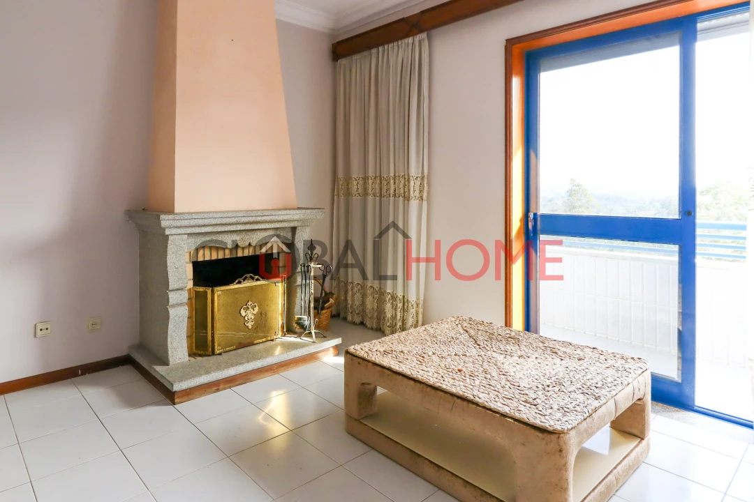 Apartamento T2 para Venda em Fânzeres e São Pedro da Cova Foto 9