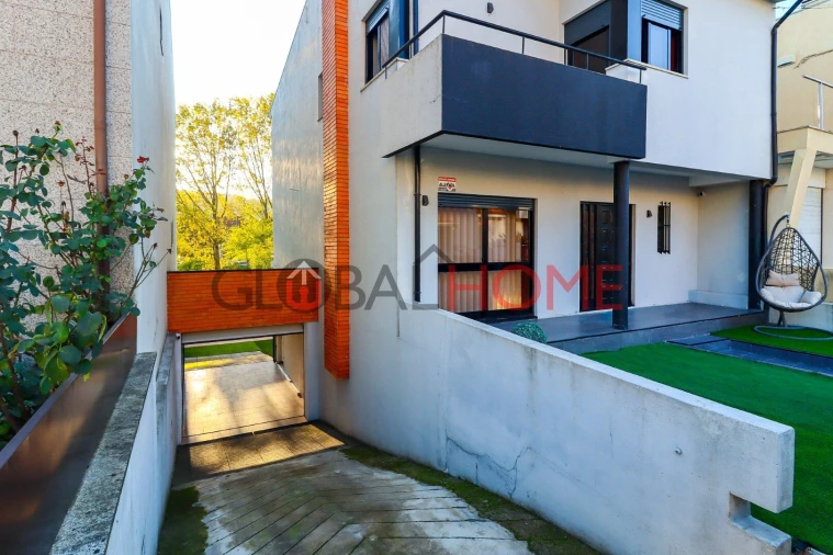 Moradia T3 para Venda em Valongo Foto 6