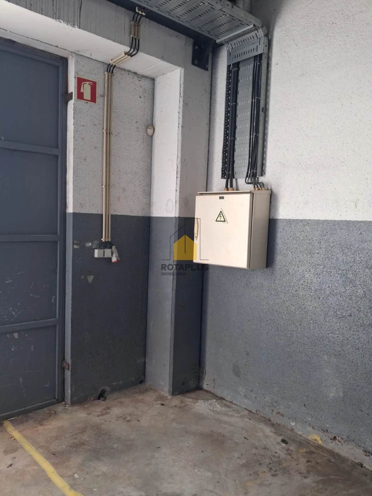 Armazém para Arrendamento em Touguinha e Touguinhó Foto 3