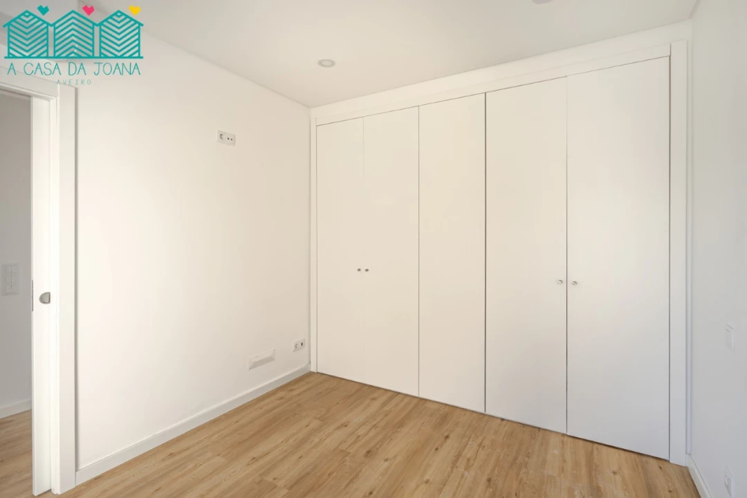 Moradia T4 para Venda em São Domingos de Rana Foto 7