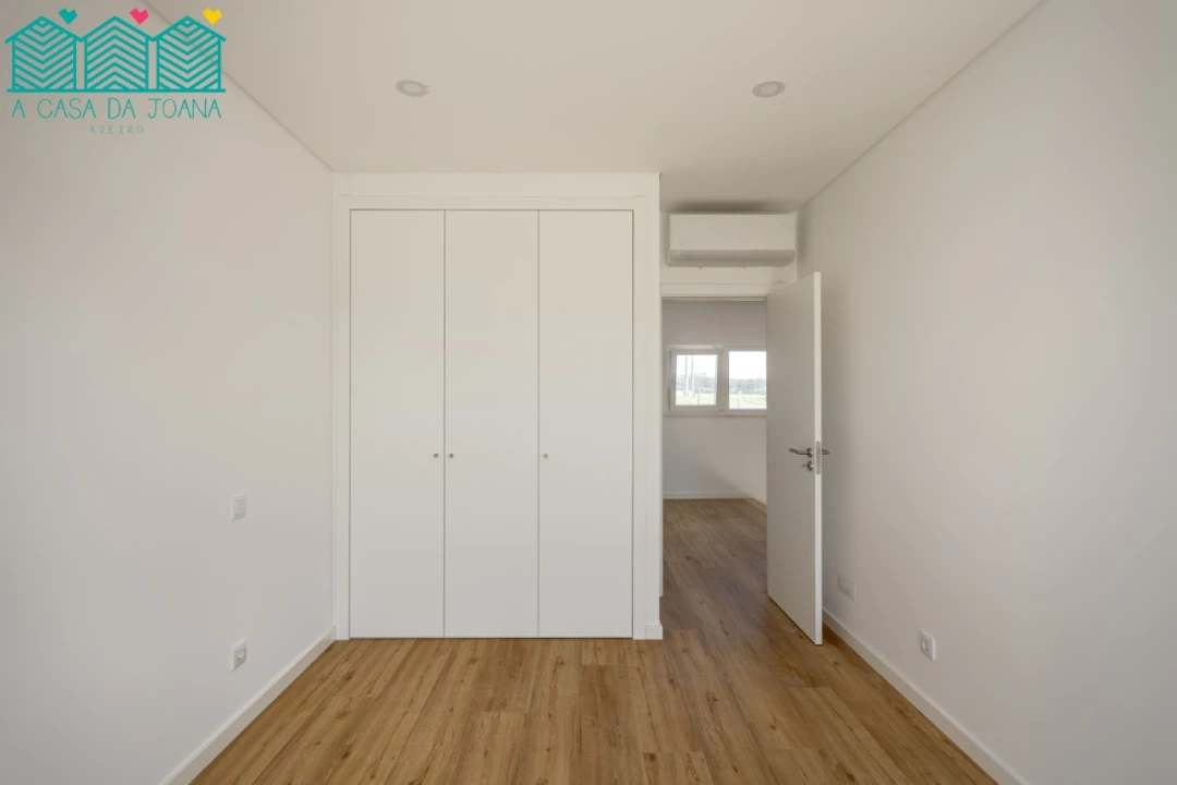 Moradia T4 para Venda em São Domingos de Rana Foto 12