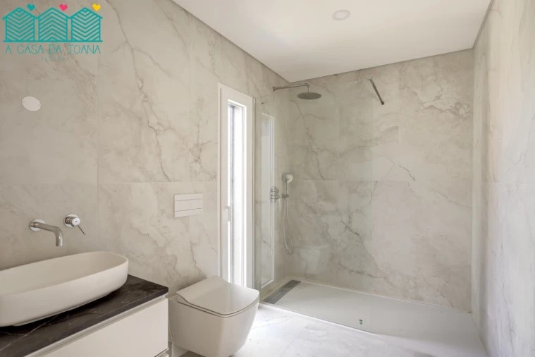 Moradia T4 para Venda em São Domingos de Rana Foto 8