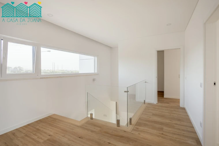 Moradia T4 para Venda em São Domingos de Rana Foto 10