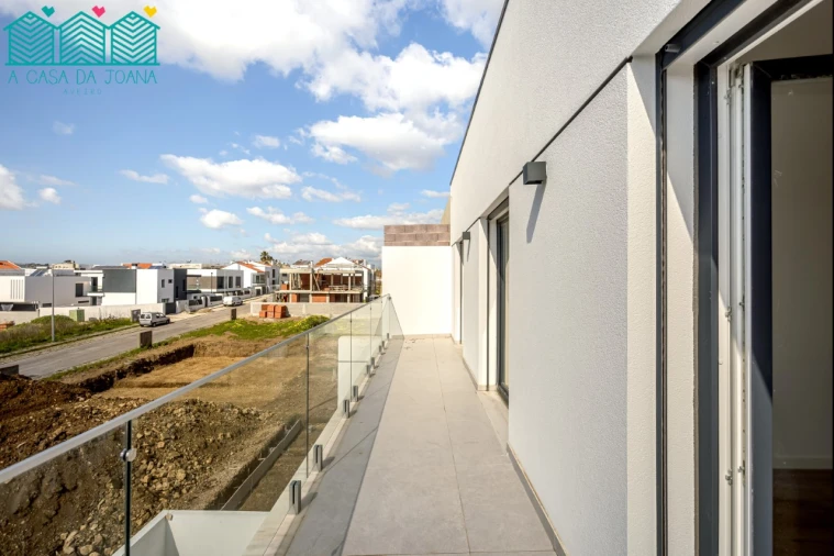 Moradia T4 para Venda em São Domingos de Rana Foto 25