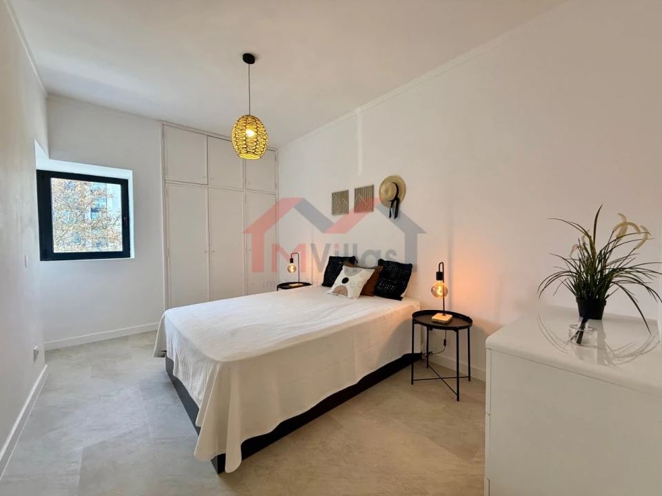 Apartamento T2 para Venda em Quarteira Foto 8