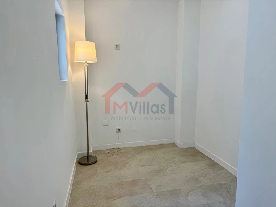 Apartamento T2 para Venda em Quarteira Foto 15