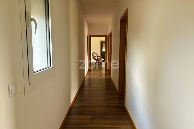 Moradia T4 para Venda em Paranhos Foto 18