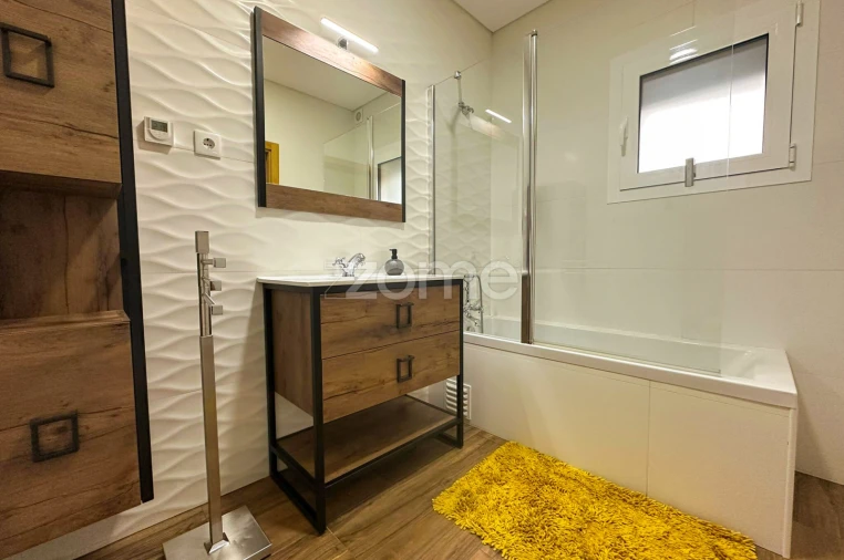 Moradia T4 para Venda em Paranhos Foto 27