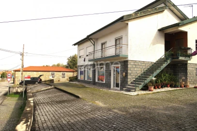 Negócio para Arrendamento em Santa Lucrécia de Algeriz e Navarra