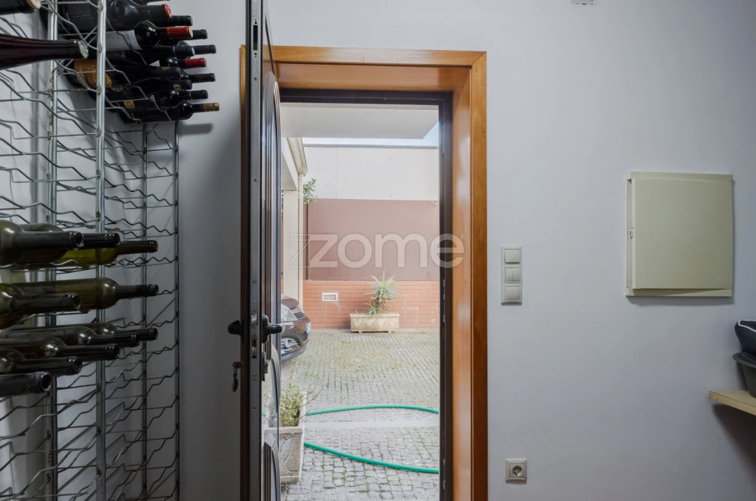 Moradia T4 para Venda em Esmeriz e Cabeçudos Foto 9