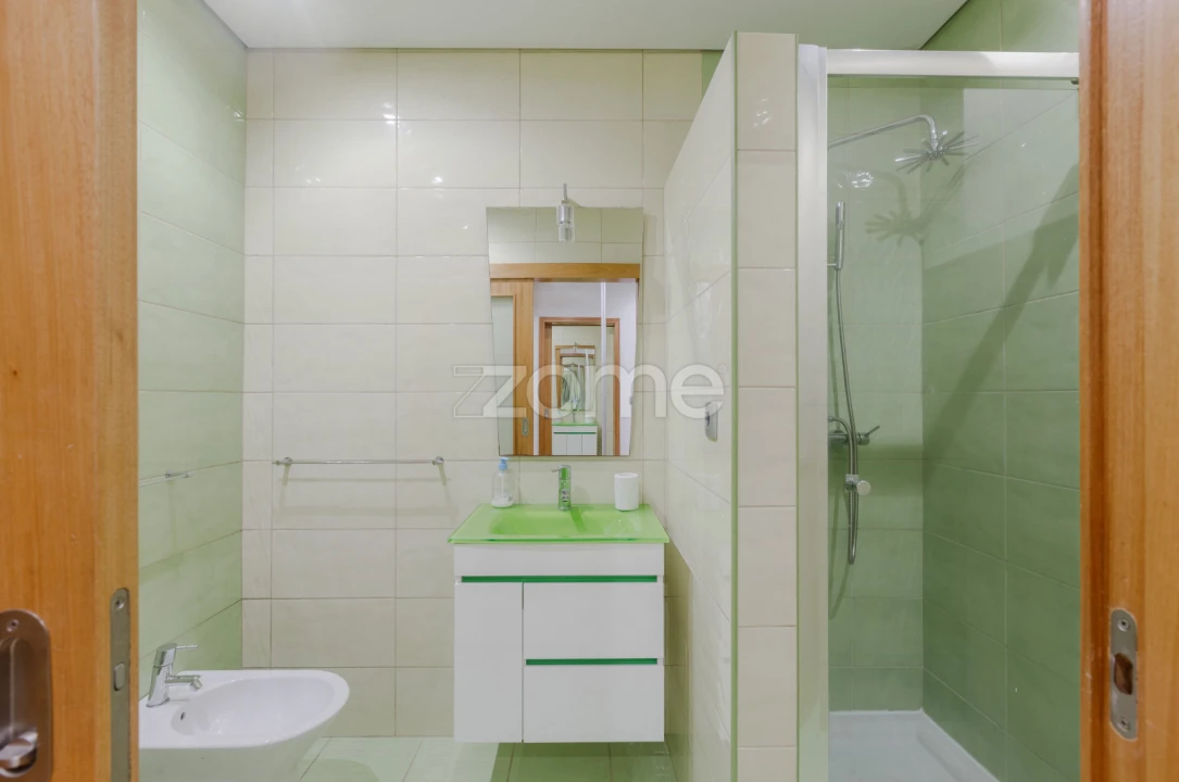 Moradia T4 para Venda em Esmeriz e Cabeçudos Foto 24