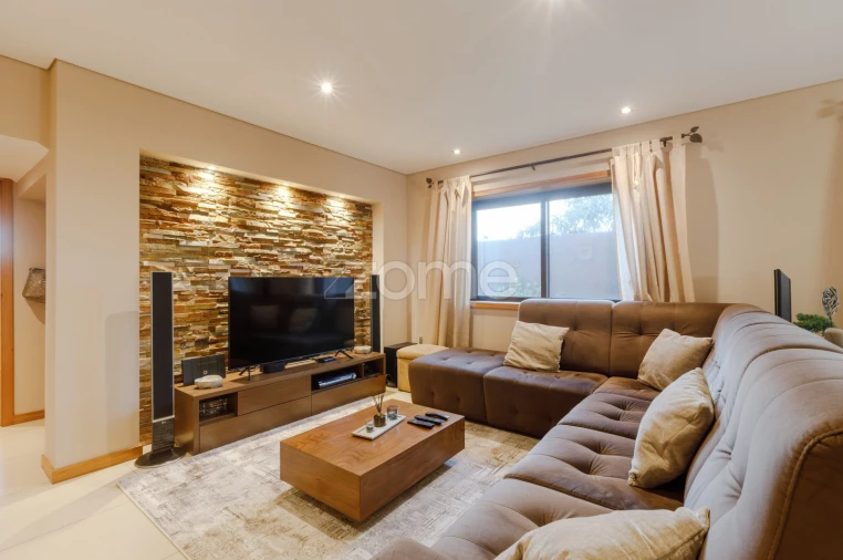 Moradia T4 para Venda em Esmeriz e Cabeçudos Foto 5