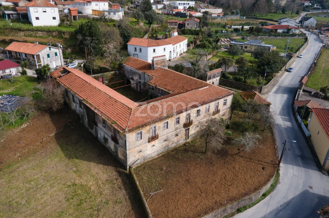 Prédio para Venda em Romariz Foto 1