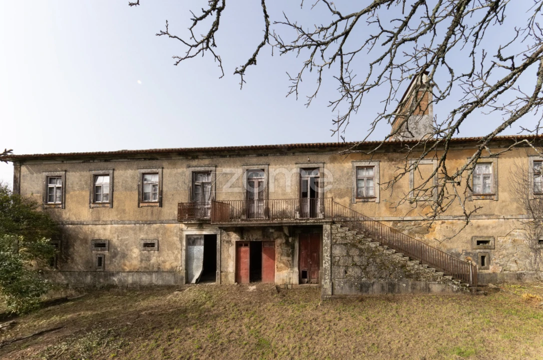 Prédio para Venda em Romariz Foto 11