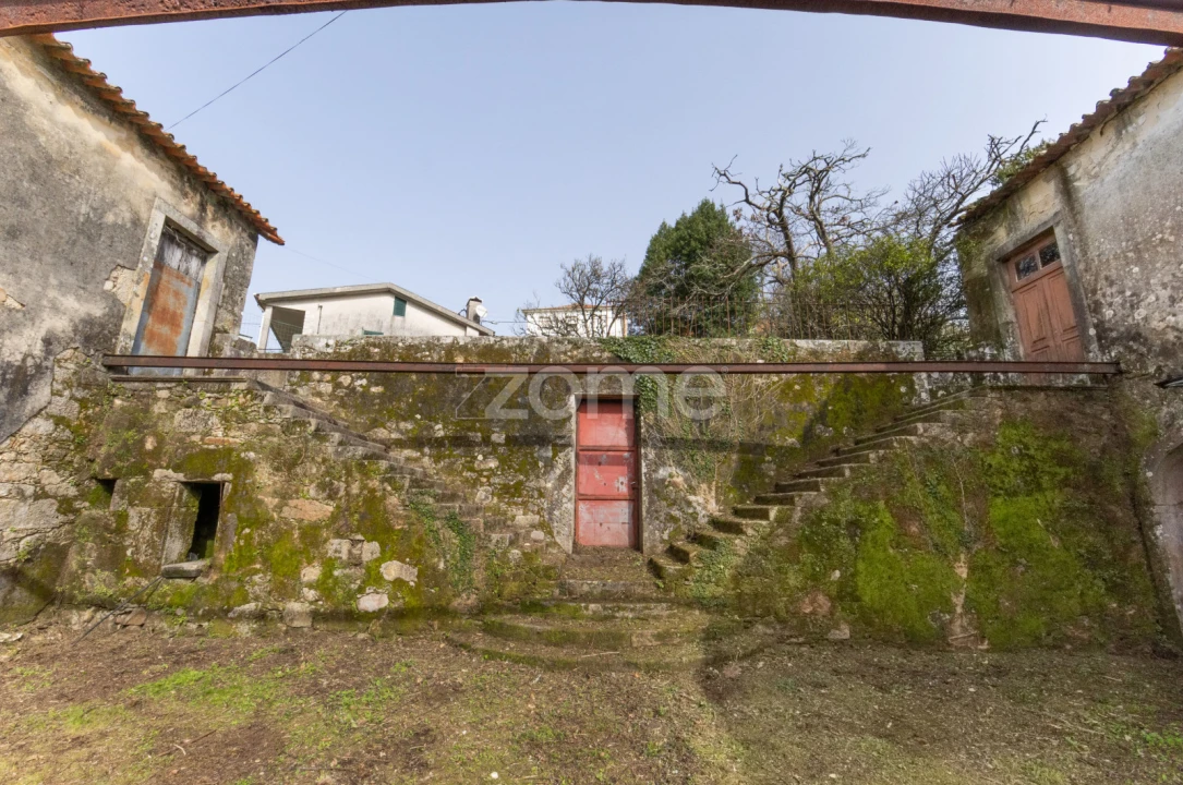 Prédio para Venda em Romariz Foto 31