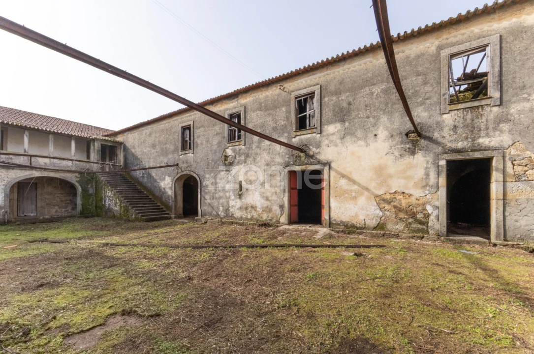 Prédio para Venda em Romariz Foto 34