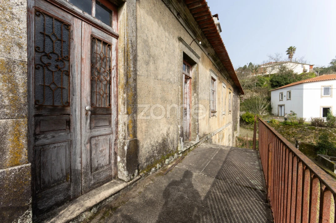 Prédio para Venda em Romariz Foto 52