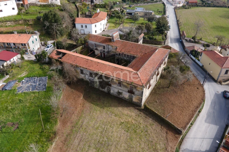 Prédio para Venda em Romariz Foto 5