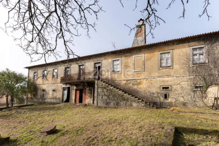 Prédio para Venda em Romariz Foto 9