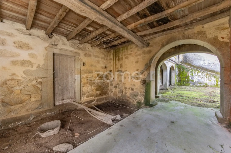 Prédio para Venda em Romariz Foto 20