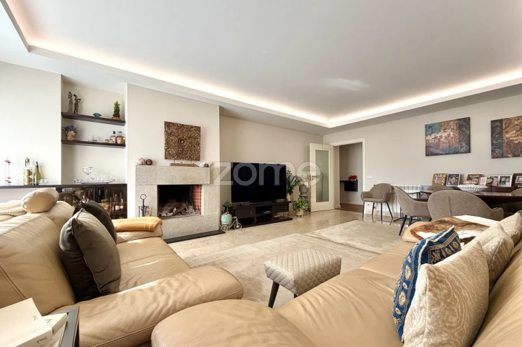 Apartamento T4 para Venda em Alcobaça e Vestiaria