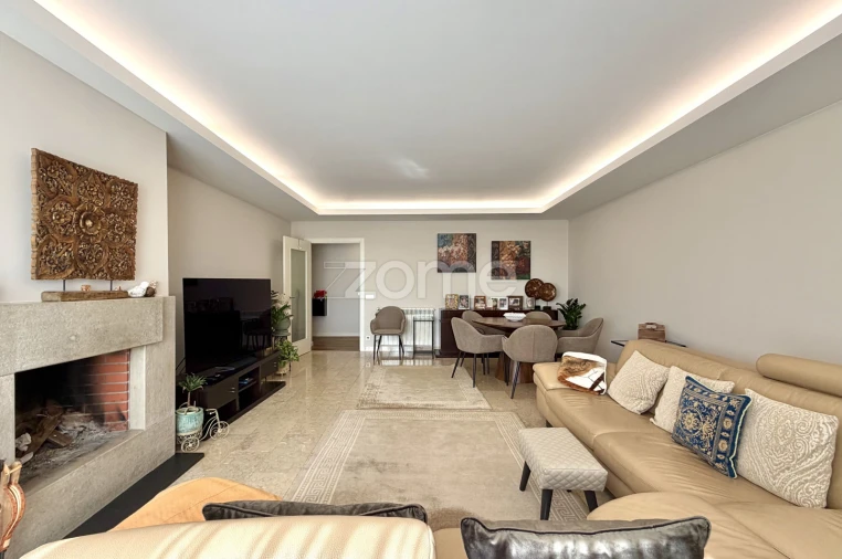 Apartamento T4 para Venda em Alcobaça e Vestiaria Foto 6