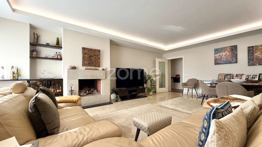 Apartamento T4 para Venda em Alcobaça e Vestiaria