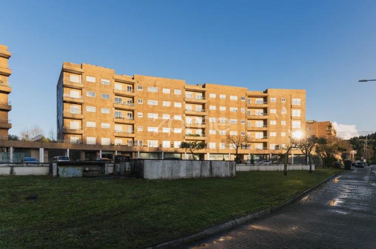 Negócio para Venda em Valongo Foto 1