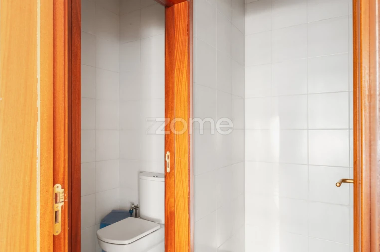 Negócio para Venda em Valongo Foto 6