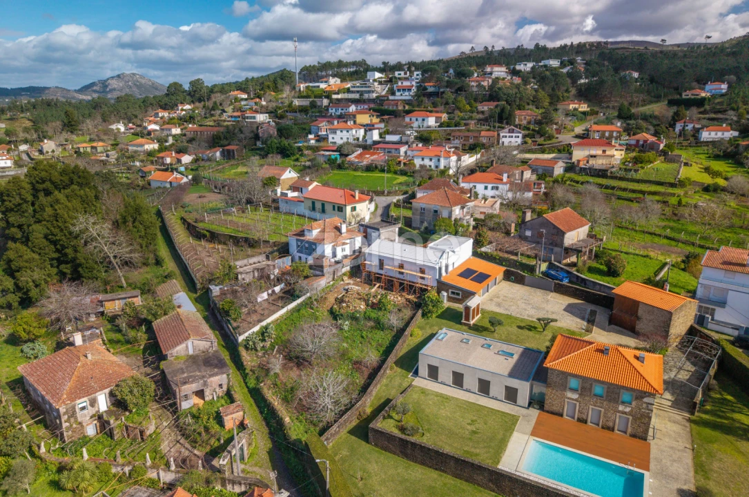 Moradia T4 para Venda em Venade e Azevedo Foto 25