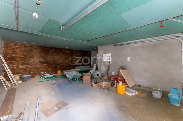 Moradia T4 para Venda em Venade e Azevedo Foto 10