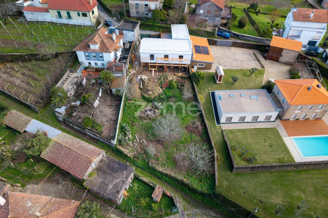 Moradia T4 para Venda em Venade e Azevedo Foto 19