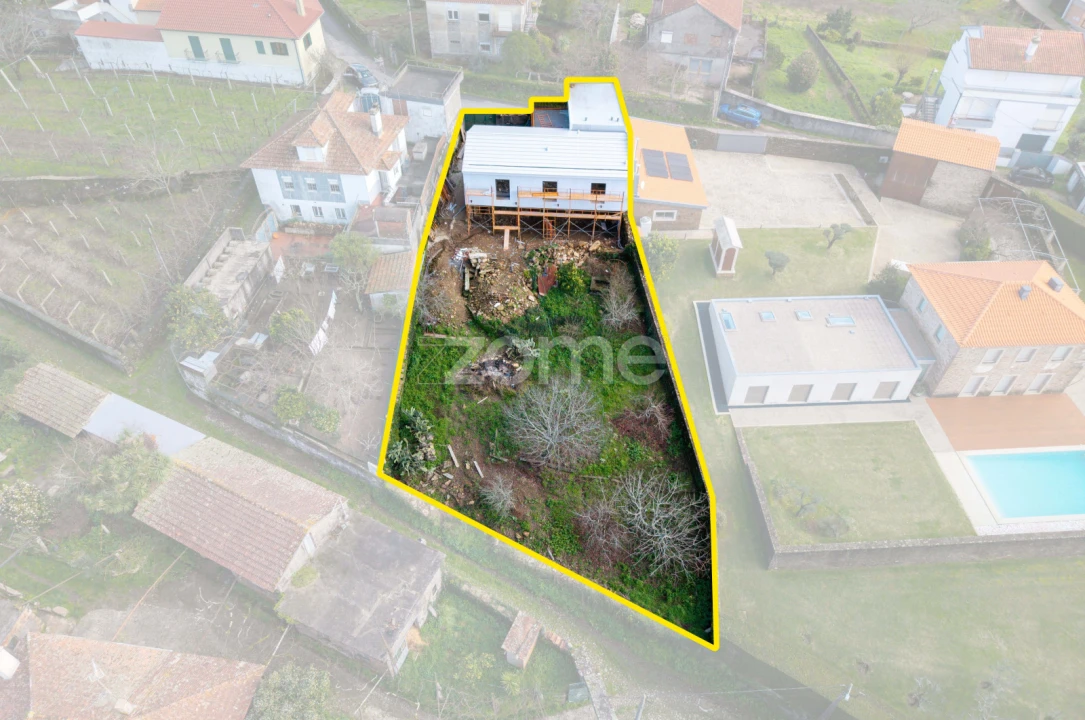 Moradia T4 para Venda em Venade e Azevedo Foto 15