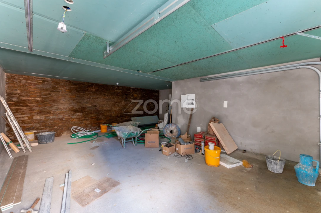 Moradia T4 para Venda em Venade e Azevedo Foto 10