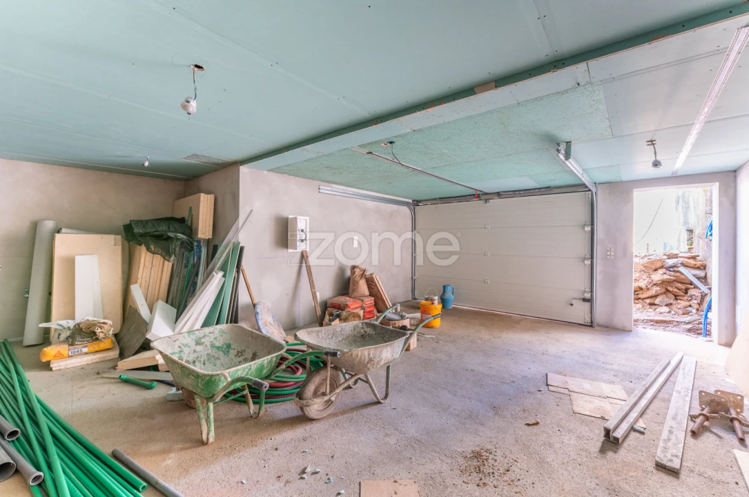 Moradia T4 para Venda em Venade e Azevedo Foto 11