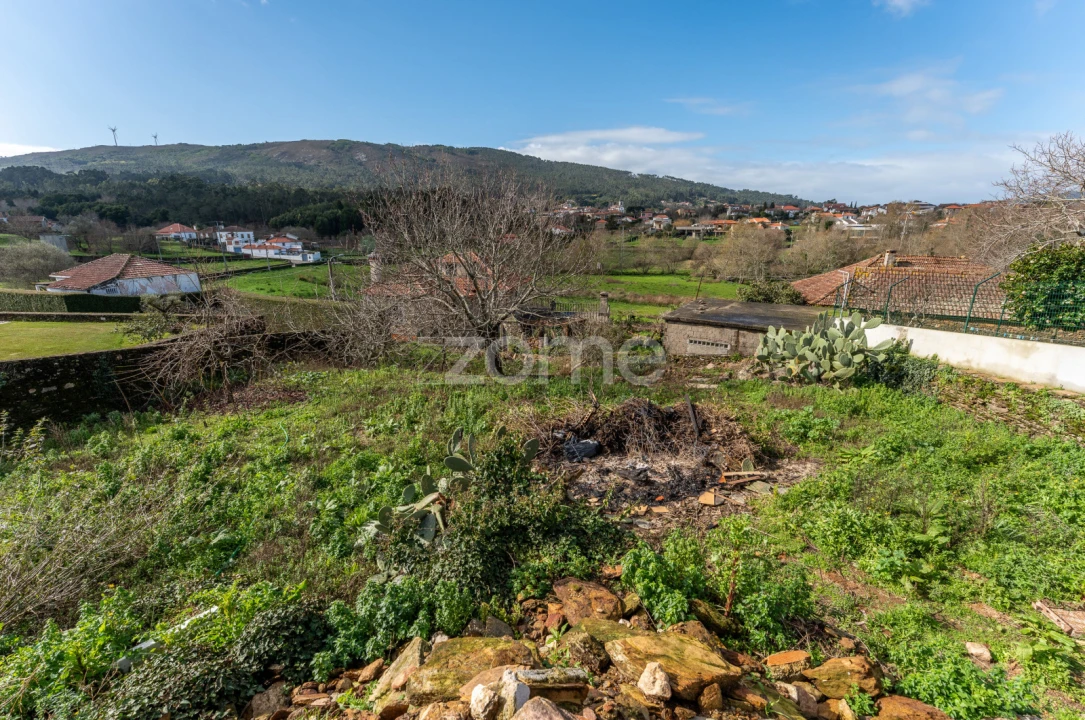 Moradia T4 para Venda em Venade e Azevedo Foto 27