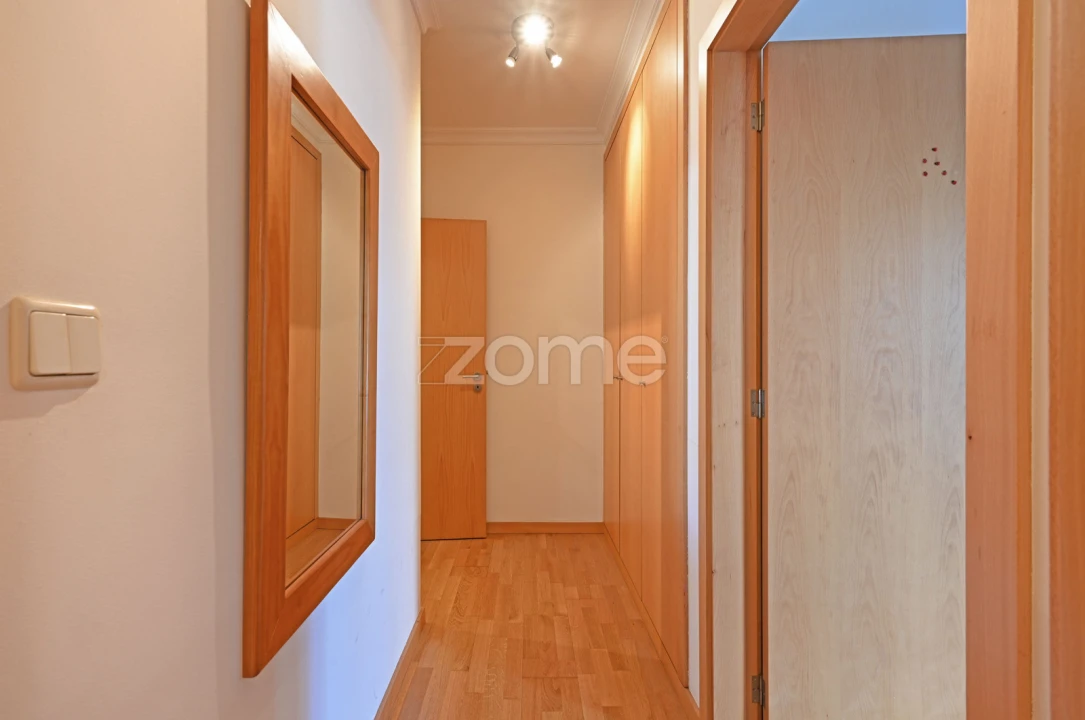 Apartamento T2 para Arrendamento em Lordelo do Ouro e Massarelos Foto 9