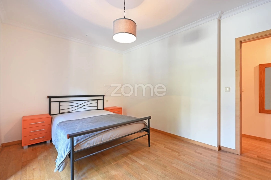 Apartamento T2 para Arrendamento em Lordelo do Ouro e Massarelos Foto 11